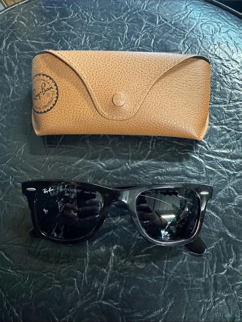 Ray-ban WAYFARER Black made in Italy with Case no scratches